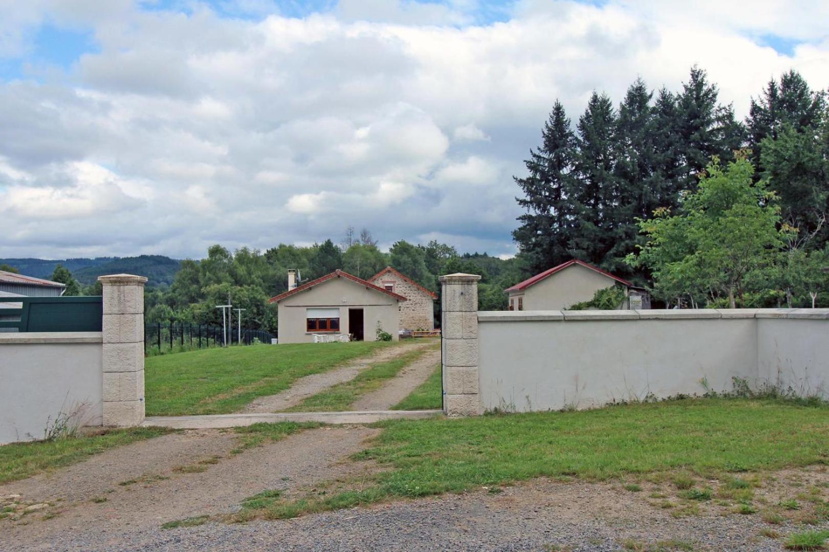 Villa Au Bon Accueil Peyrat-le-Château Exterior foto